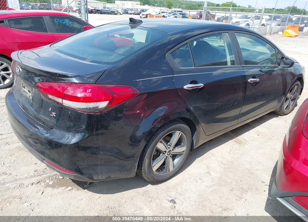 2018 KIA FORTE S VIN: 3KPFL4A76JE192232