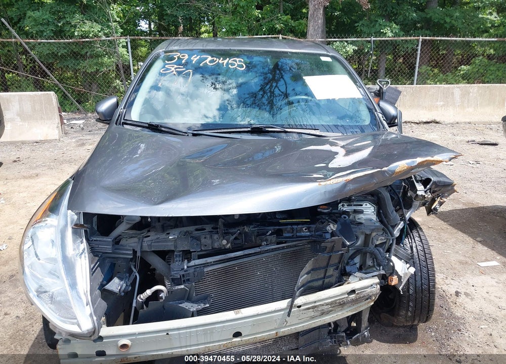 2019 NISSAN VERSA 1.6 SV VIN: 3N1CN7AP7KL828624