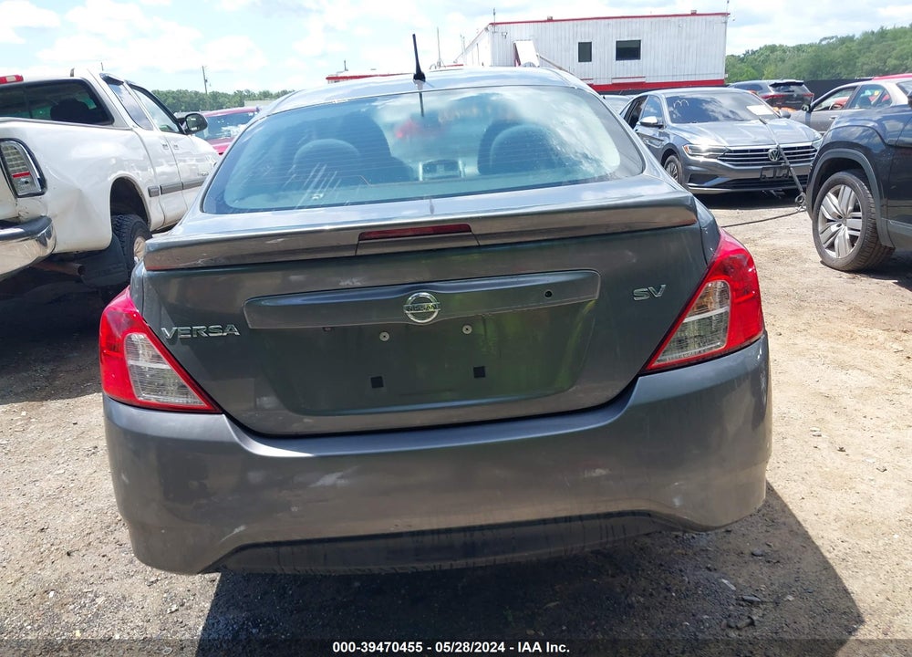 2019 NISSAN VERSA 1.6 SV VIN: 3N1CN7AP7KL828624