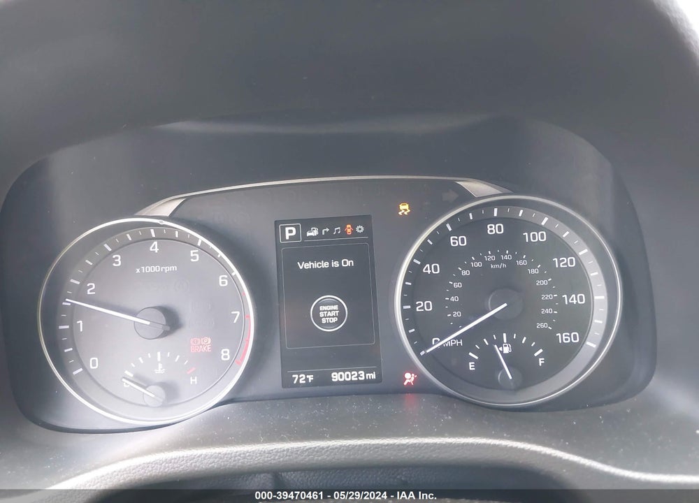 2017 HYUNDAI ELANTRA LIMITED VIN: 5NPD84LF8HH104283