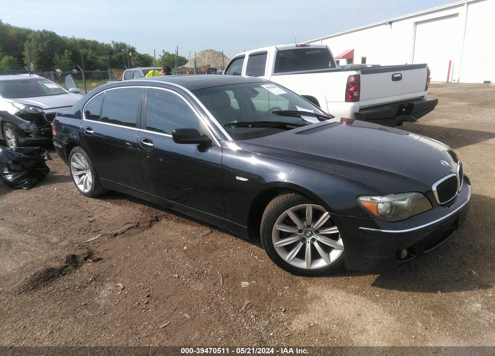 2007 BMW 750LI VIN: WBAHN83507DT66860