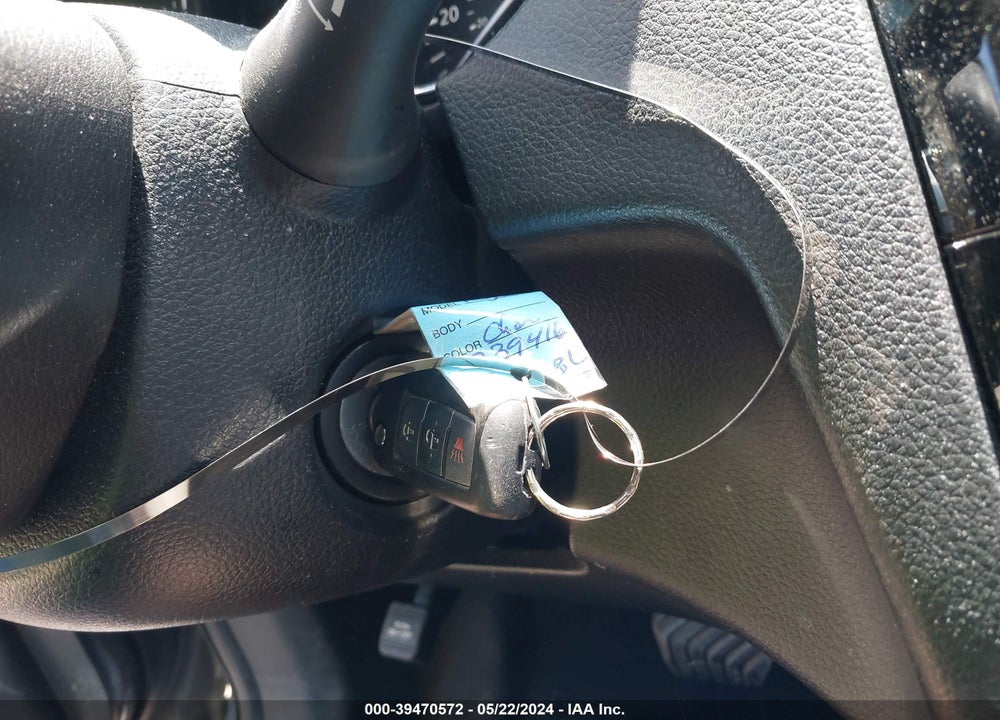 2018 NISSAN ROGUE S VIN: KNMAT2MV9JP566311