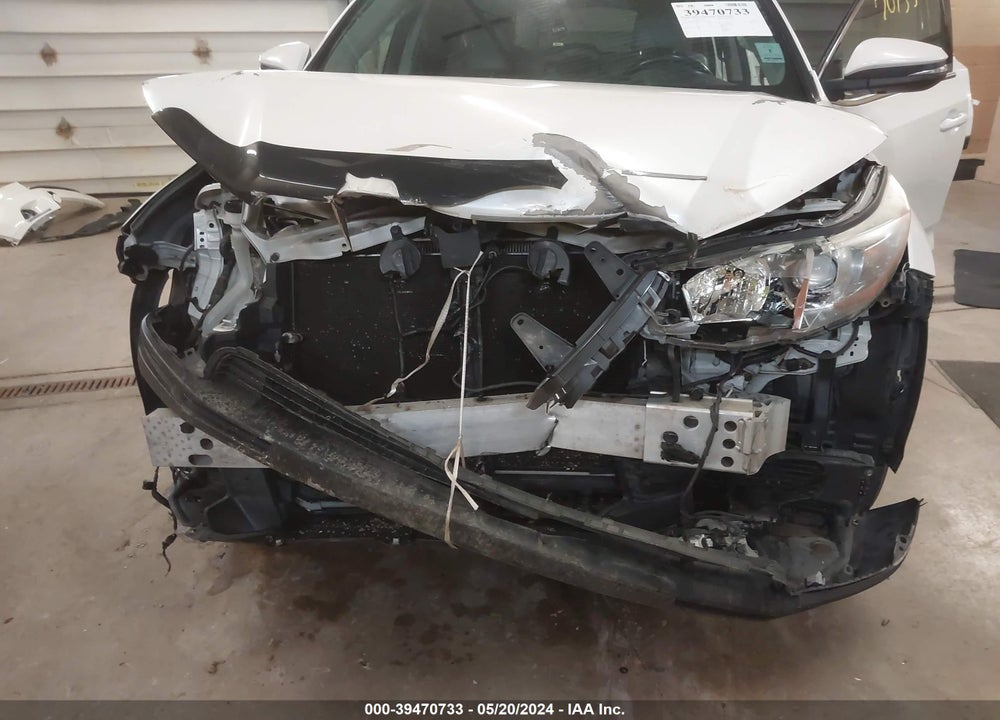 2015 TOYOTA HIGHLANDER LIMITED V6 VIN: 5TDDKRFH5FS136871
