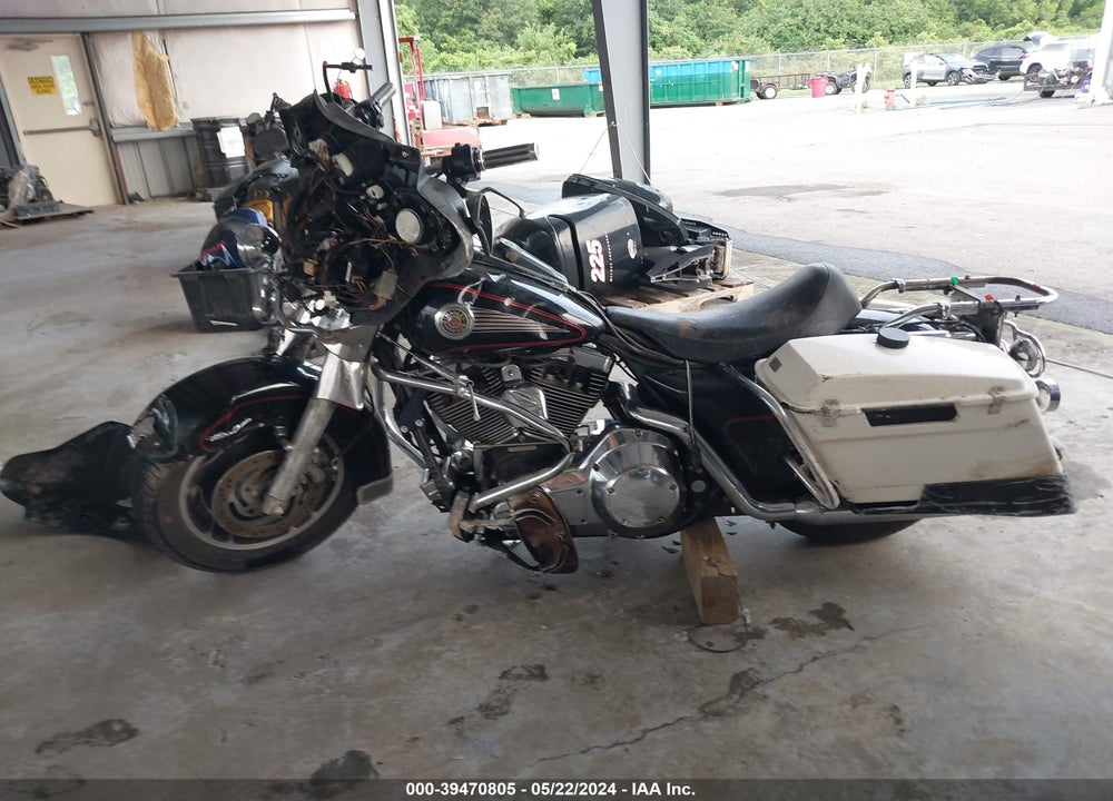 2002 HARLEY-DAVIDSON FLHTCUI VIN: 1HD1FCW122Y605225