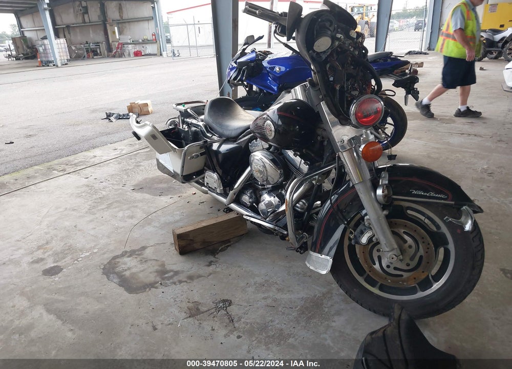 2002 HARLEY-DAVIDSON FLHTCUI VIN: 1HD1FCW122Y605225