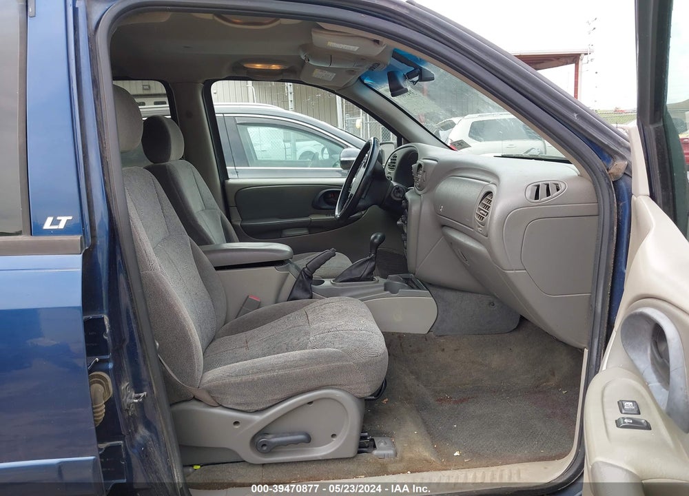 2004 CHEVROLET TRAILBLAZER LT VIN: 1GNDT13S542227181