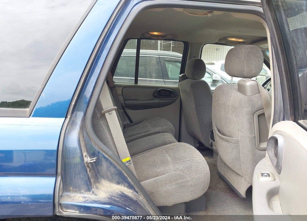2004 CHEVROLET TRAILBLAZER LT VIN: 1GNDT13S542227181
