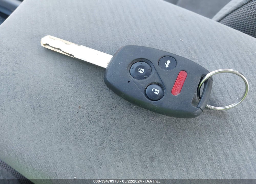 2011 HONDA CIVIC VIN: 19XFA1F51BE020669