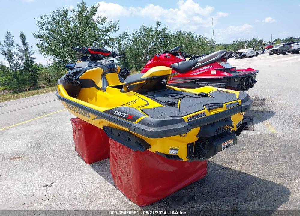 2022 SEA DOO RXT-300 VIN: YDV19383J122