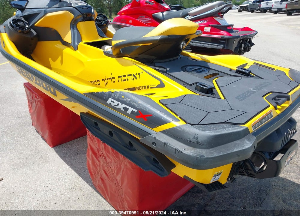 2022 SEA DOO RXT-300 VIN: YDV19383J122
