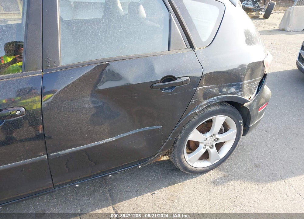2004 MAZDA 3 S VIN: JM1BK343241113554