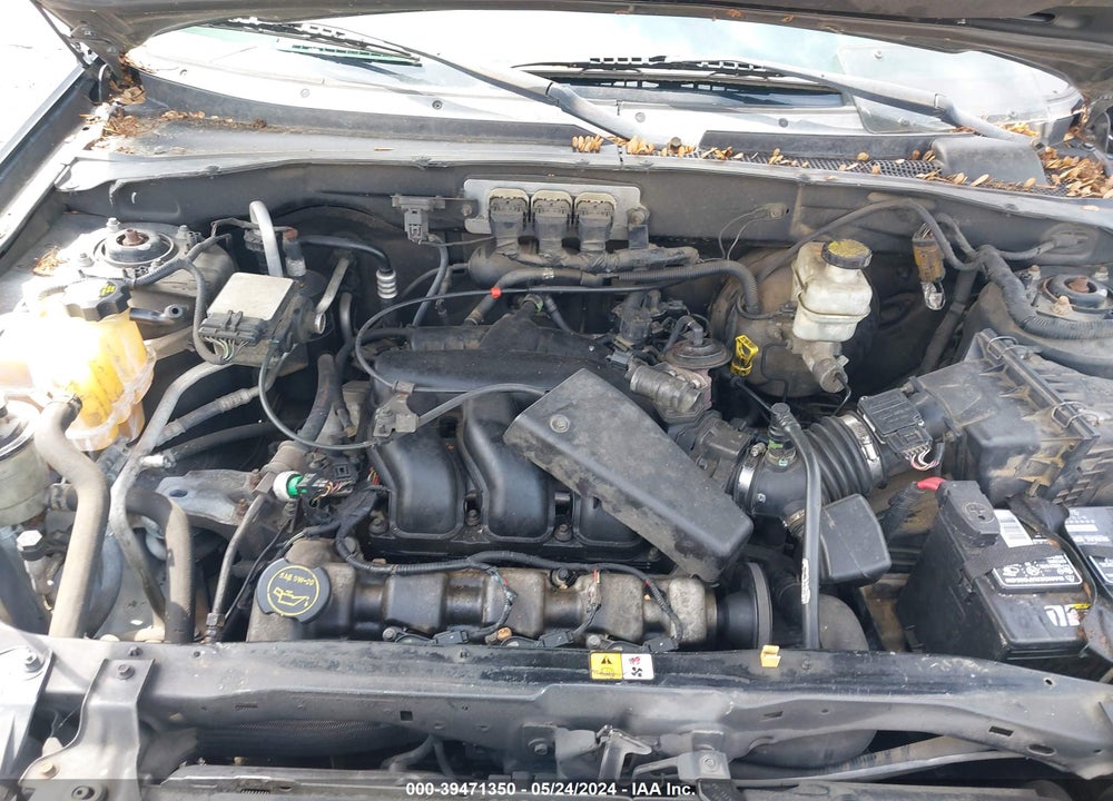 2005 FORD ESCAPE LIMITED VIN: 1FMYU041X5KA87083