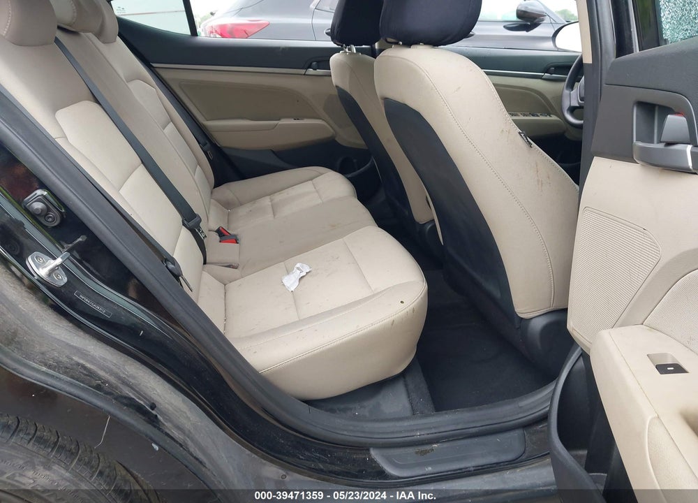 2018 HYUNDAI ELANTRA SEL VIN: 5NPD84LF0JH263112