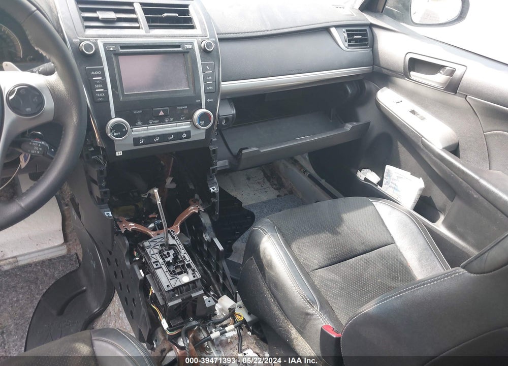 2014 TOYOTA CAMRY SE VIN: 4T1BF1FK5EU756084