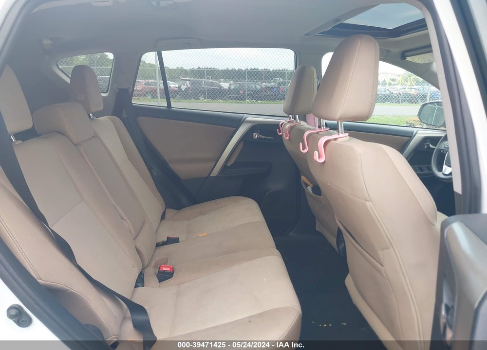 2015 TOYOTA RAV4 XLE VIN: 2T3RFREV9FW231594