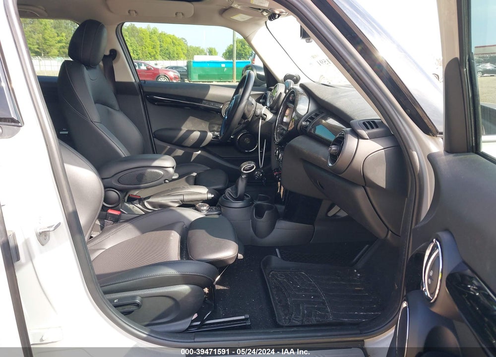 2018 MINI HARDTOP COOPER S VIN: WMWXU3C5XJ2F50369