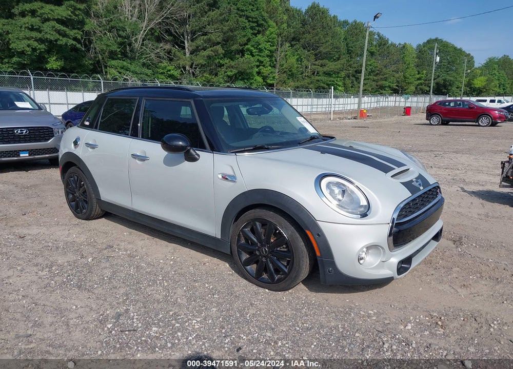 2018 MINI HARDTOP COOPER S VIN: WMWXU3C5XJ2F50369