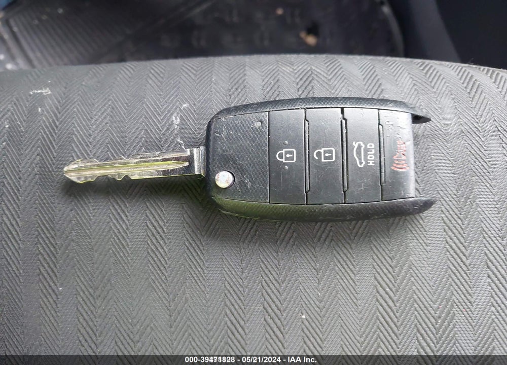 2016 KIA FORTE LX VIN: KNAFK4A61G5458347