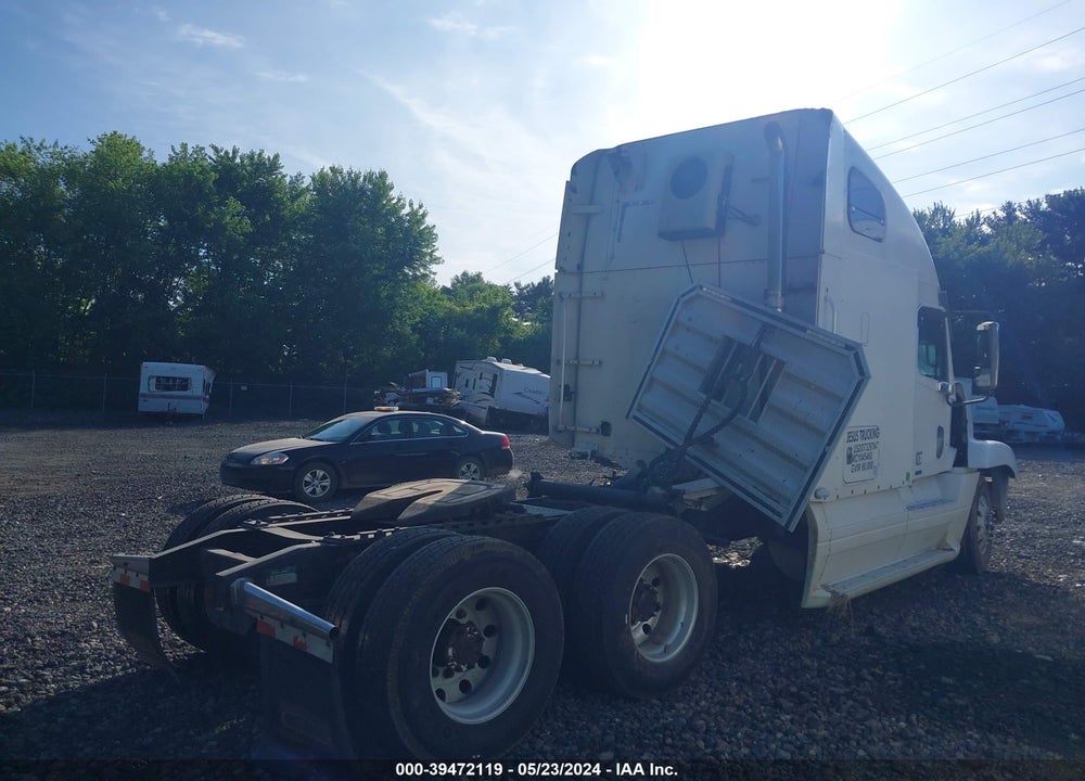 1999 FREIGHTLINER CENTURY CLASSIC FLC120 VIN: 1FUYSSEB0XLA74011