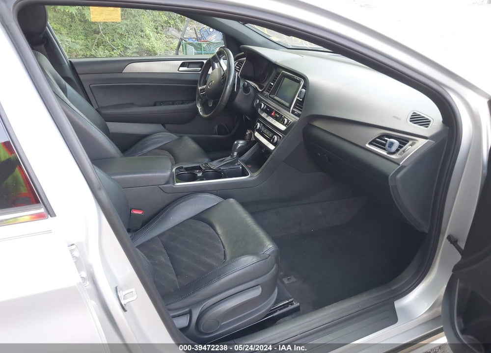 2018 HYUNDAI SONATA SPORT VIN: 5NPE34AF3JH676969