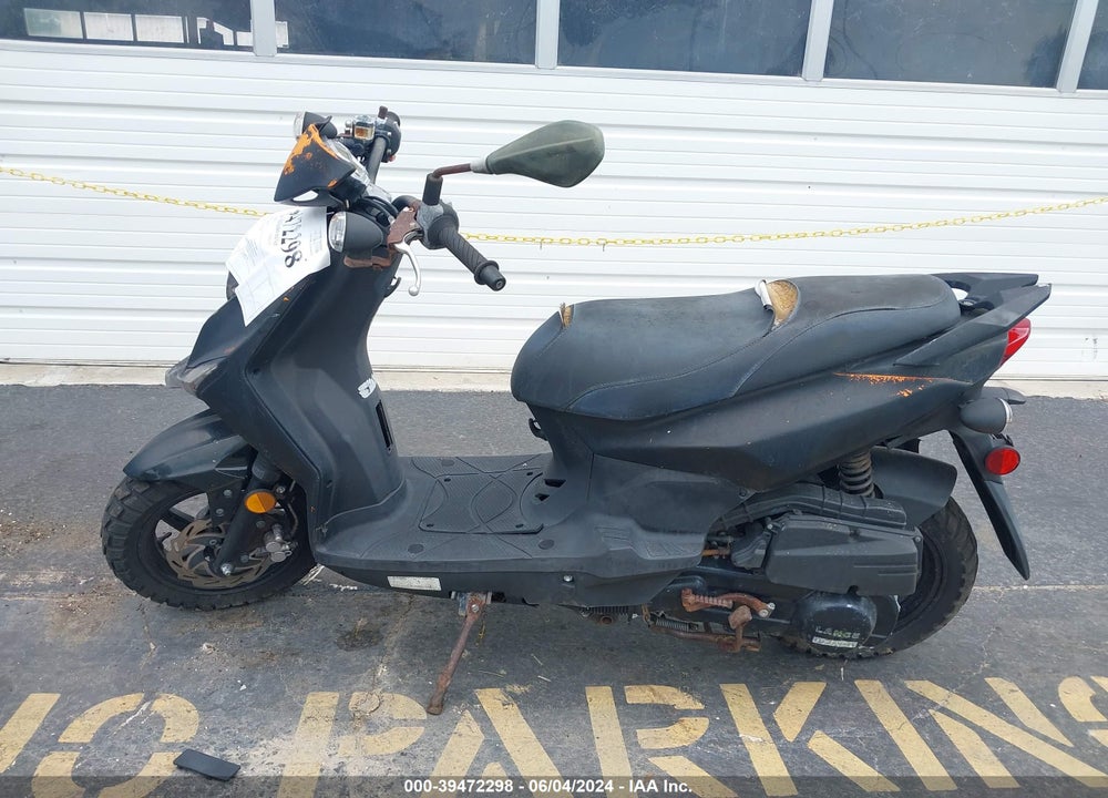 2014 SYM FIDDLE II 125 VIN: RFGBS1HE6EXAW1991