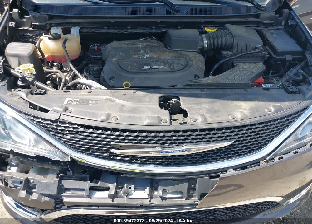 2018 CHRYSLER PACIFICA VIN: 2C4RC1BG0JR279729