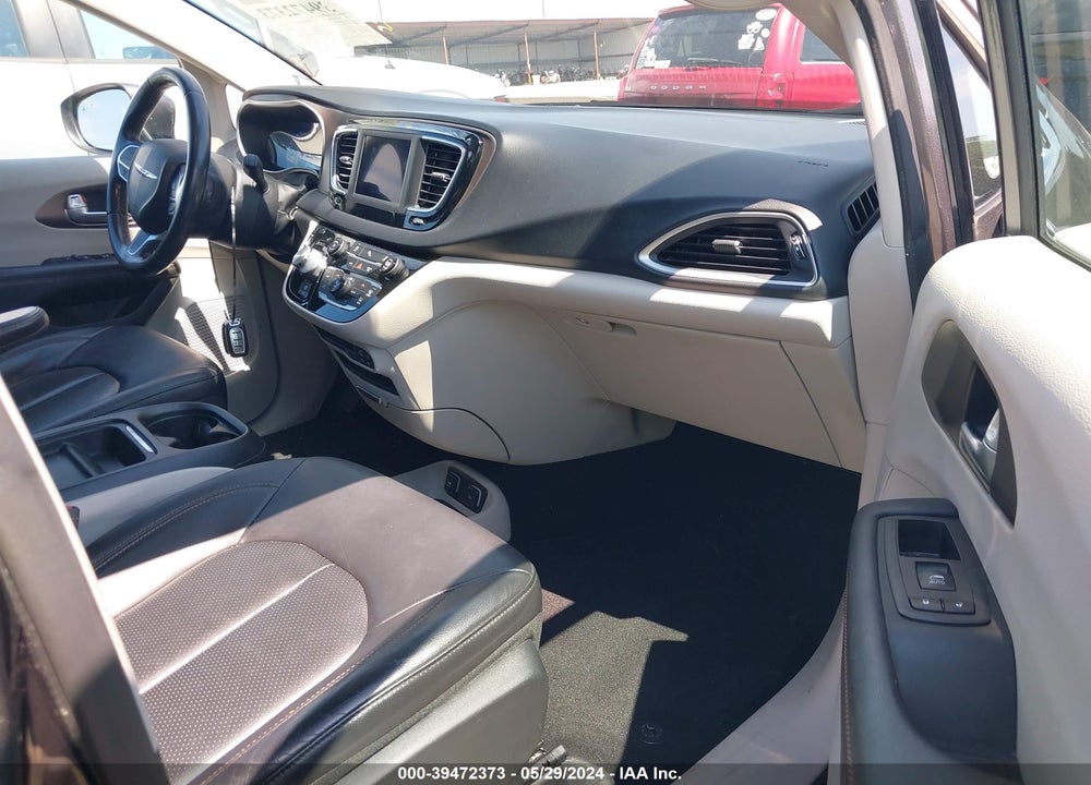 2018 CHRYSLER PACIFICA VIN: 2C4RC1BG0JR279729