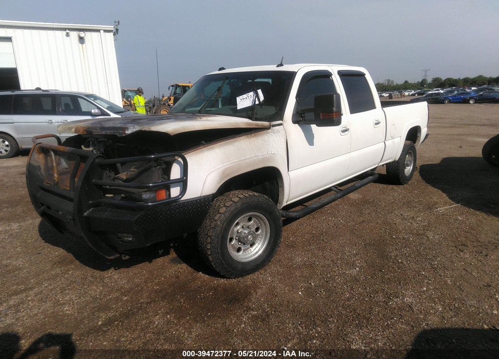 2004 CHEVROLET SILVERADO 2500HD VIN: 1GCHK23294F187537