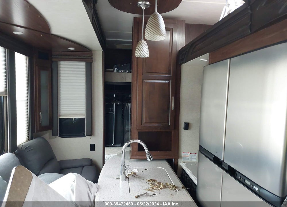 2016 HEARTLAND CYCLONE 3800 VIN: 5SFCG4331GE317043