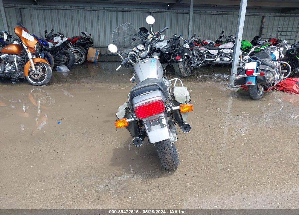 1982 HONDA GL500 VIN: JH2PC0201CM104908