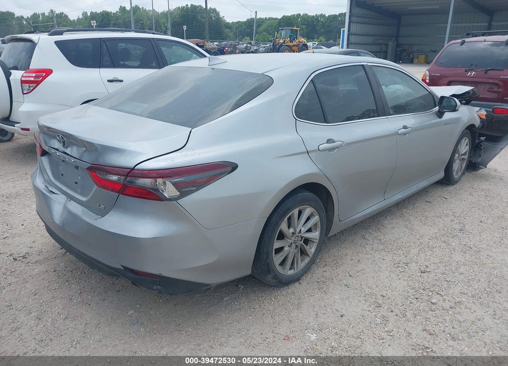 2022 TOYOTA CAMRY LE VIN: 4T1C11AKXNU629633