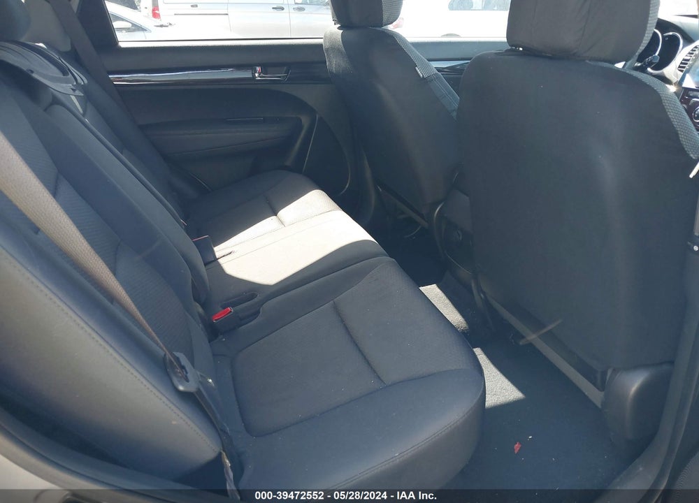 2012 KIA SORENTO LX VIN: 5XYKT3A16CG230875
