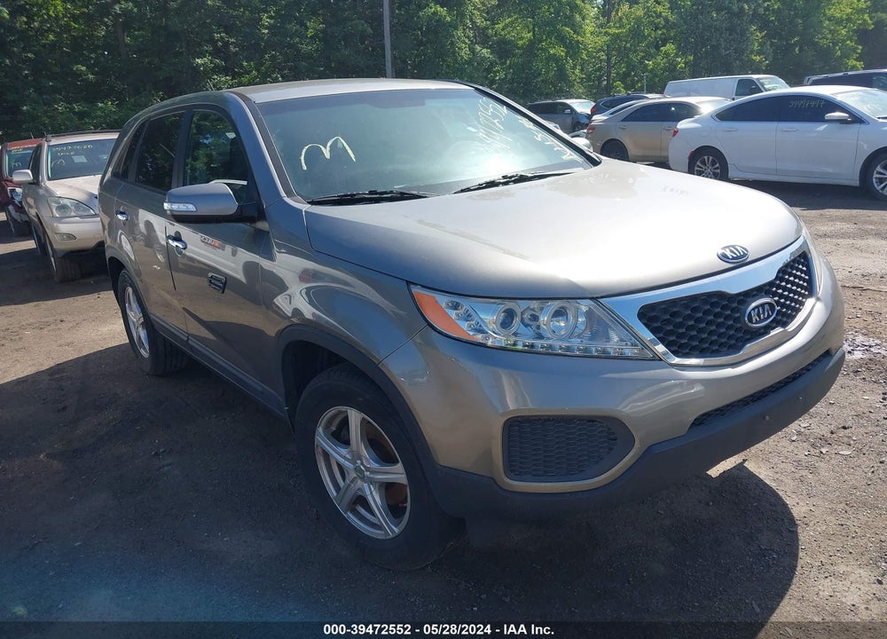 2012 KIA SORENTO LX VIN: 5XYKT3A16CG230875