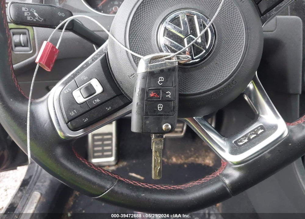 2017 VOLKSWAGEN GOLF GTI AUTOBAHN 4-DOOR/S 4-DOOR/SE 4-DOOR/SPORT 4-DOOR VIN: 3VW4T7AU0HM064905
