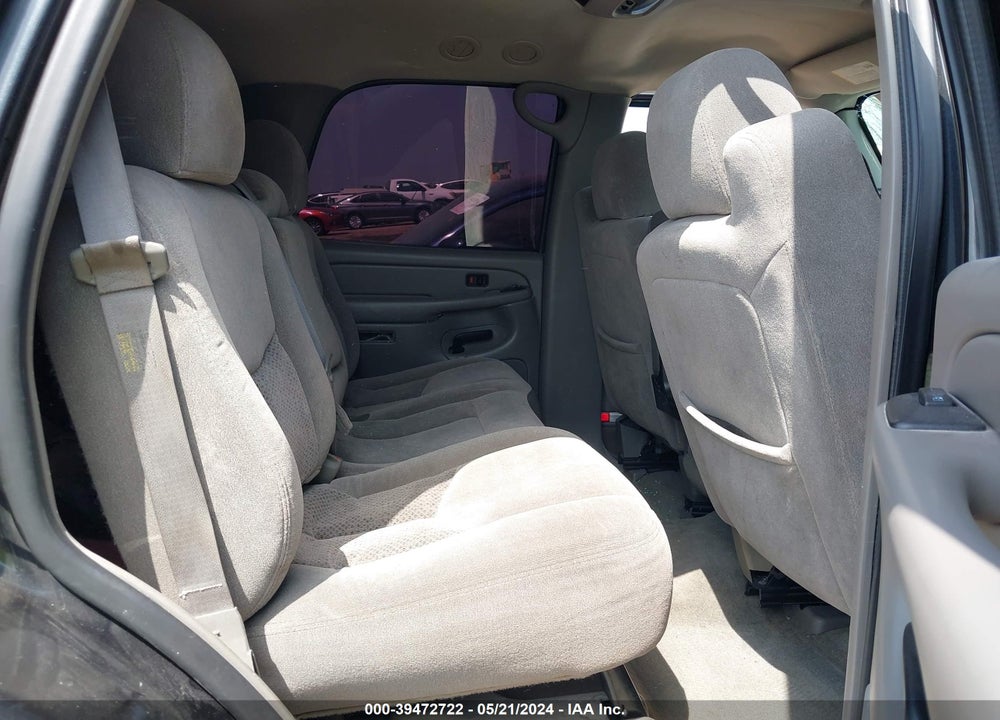 2004 CHEVROLET TAHOE LS VIN: 1GNEC13V54R263832