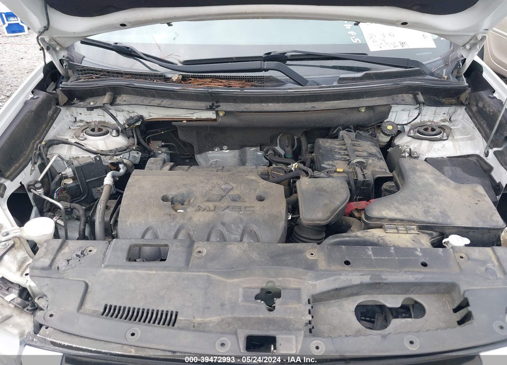 2018 MITSUBISHI OUTLANDER ES VIN: JA4AD2A30JZ049056