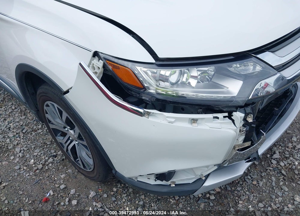 2018 MITSUBISHI OUTLANDER ES VIN: JA4AD2A30JZ049056