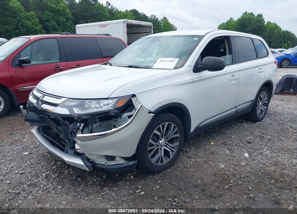 2018 MITSUBISHI OUTLANDER ES VIN: JA4AD2A30JZ049056