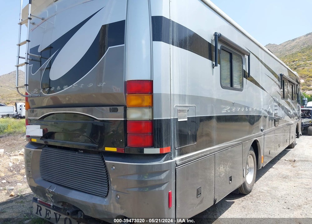 2004 FREIGHTLINER CHASSIS VIN: 4UZAAHBS34CM89248