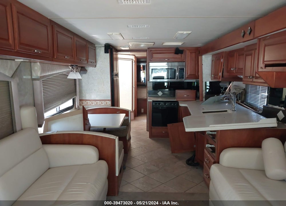 2004 FREIGHTLINER CHASSIS VIN: 4UZAAHBS34CM89248