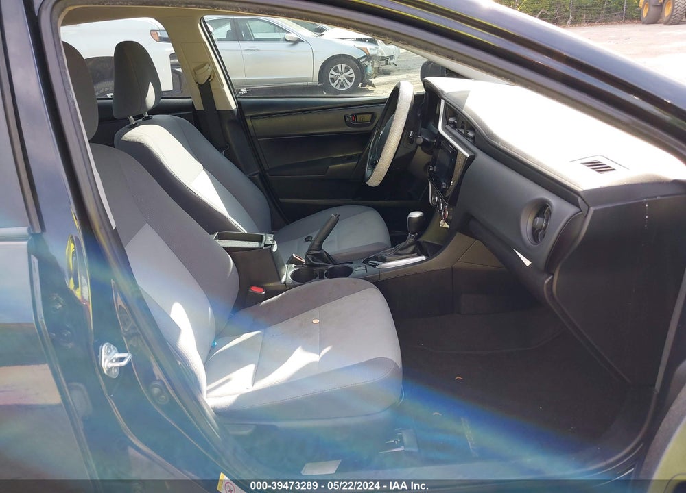 2019 TOYOTA COROLLA L VIN: 2T1BURHE2KC171164