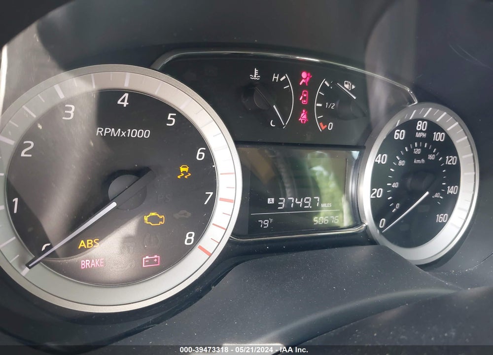 2015 NISSAN SENTRA SV VIN: 3N1AB7AP4FL657773