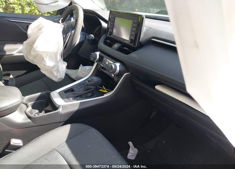 2021 TOYOTA RAV4 XLE VIN: 2T3P1RFV6MC253734