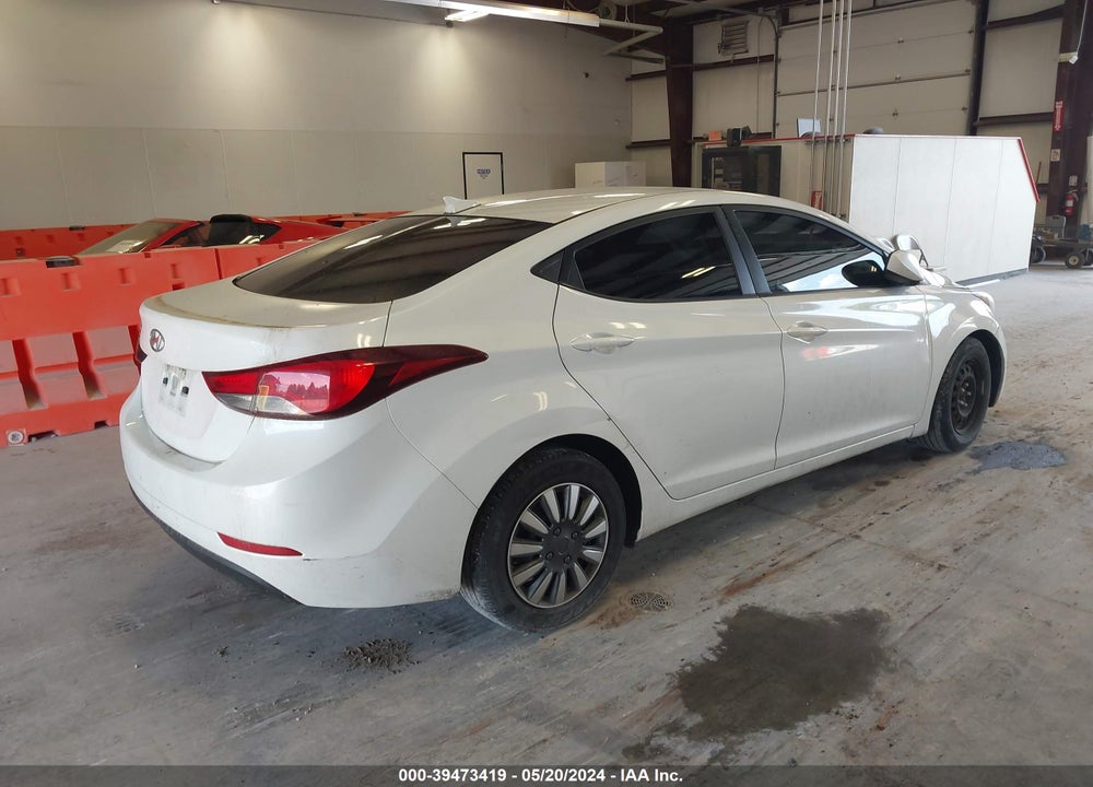2016 HYUNDAI ELANTRA SE VIN: 5NPDH4AEXGH735996