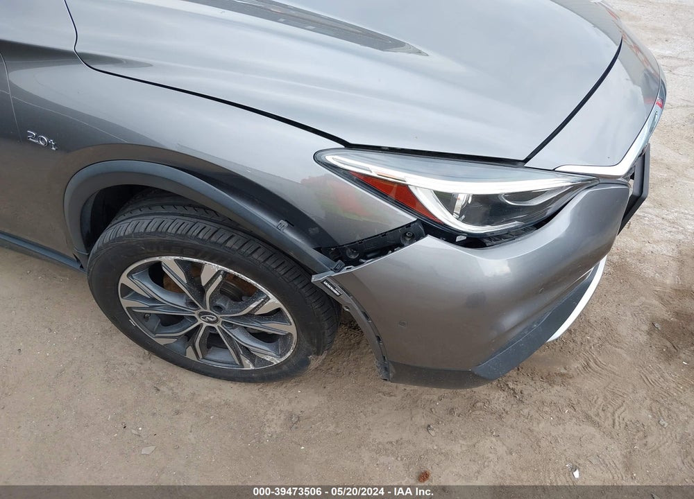 2018 INFINITI QX30 ESSENTIAL VIN: SJKCH5CR0JA006161
