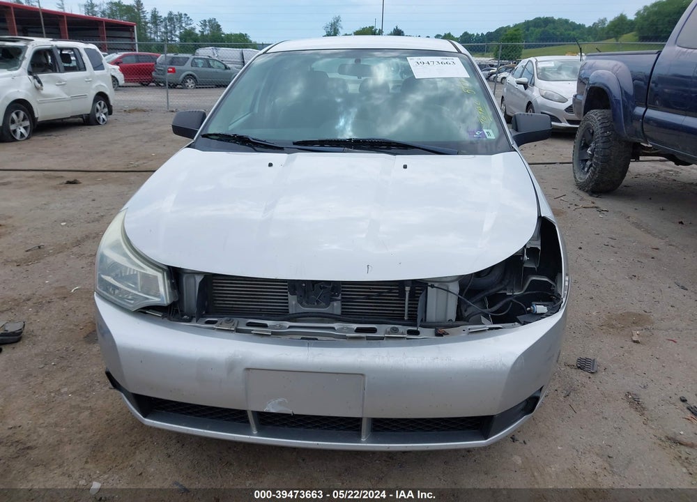 2011 FORD FOCUS SE VIN: 1FAHP3FN5BW105819