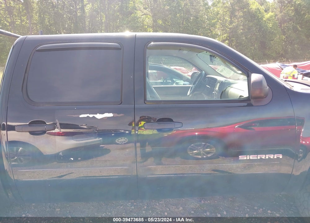 2011 GMC SIERRA 1500 SLE VIN: 3GTP2VE32BG106120