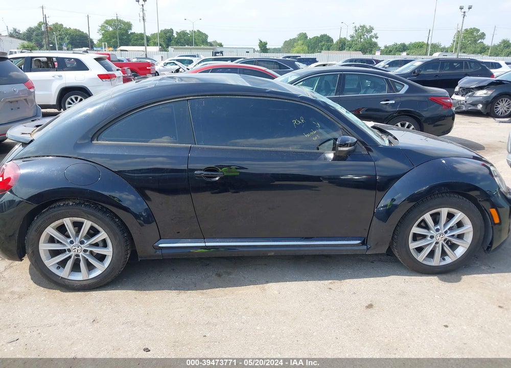 2018 VOLKSWAGEN BEETLE 2.0T COAST/2.0T S VIN: 3VWFD7AT2JM703224