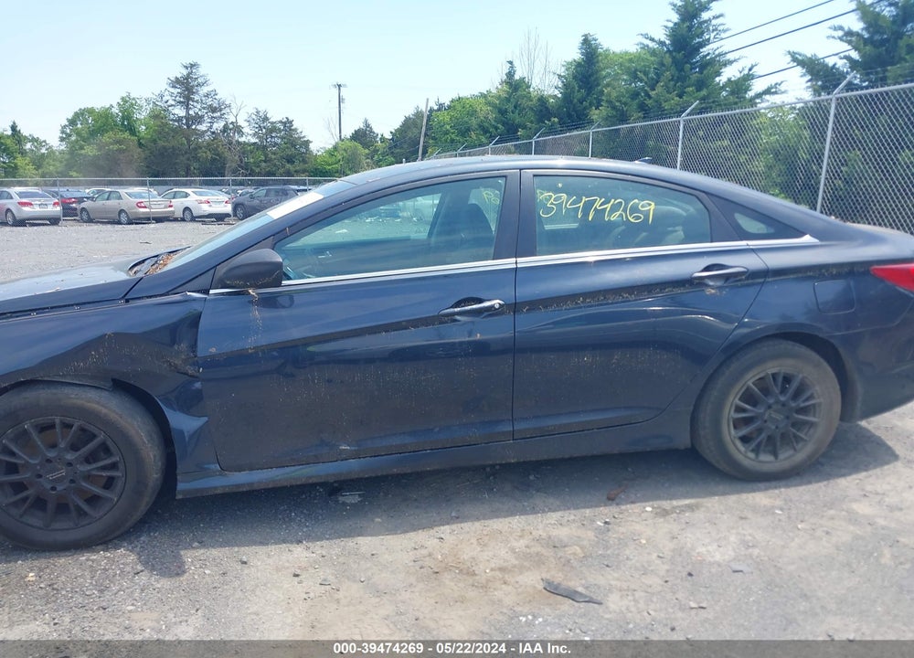 2014 HYUNDAI SONATA GLS VIN: 5NPEB4AC7EH881001