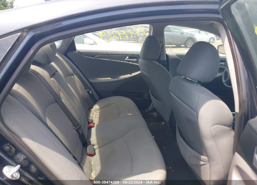 2014 HYUNDAI SONATA GLS VIN: 5NPEB4AC7EH881001